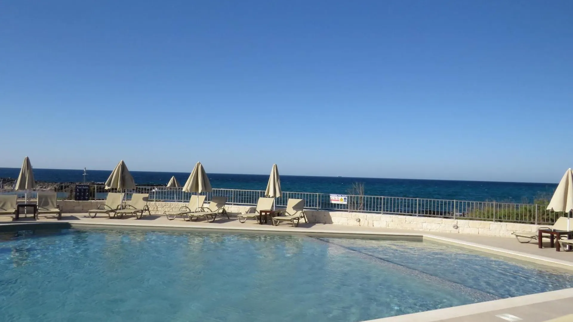 Blue Beach Villas Apartments Stavrós ギリシャ