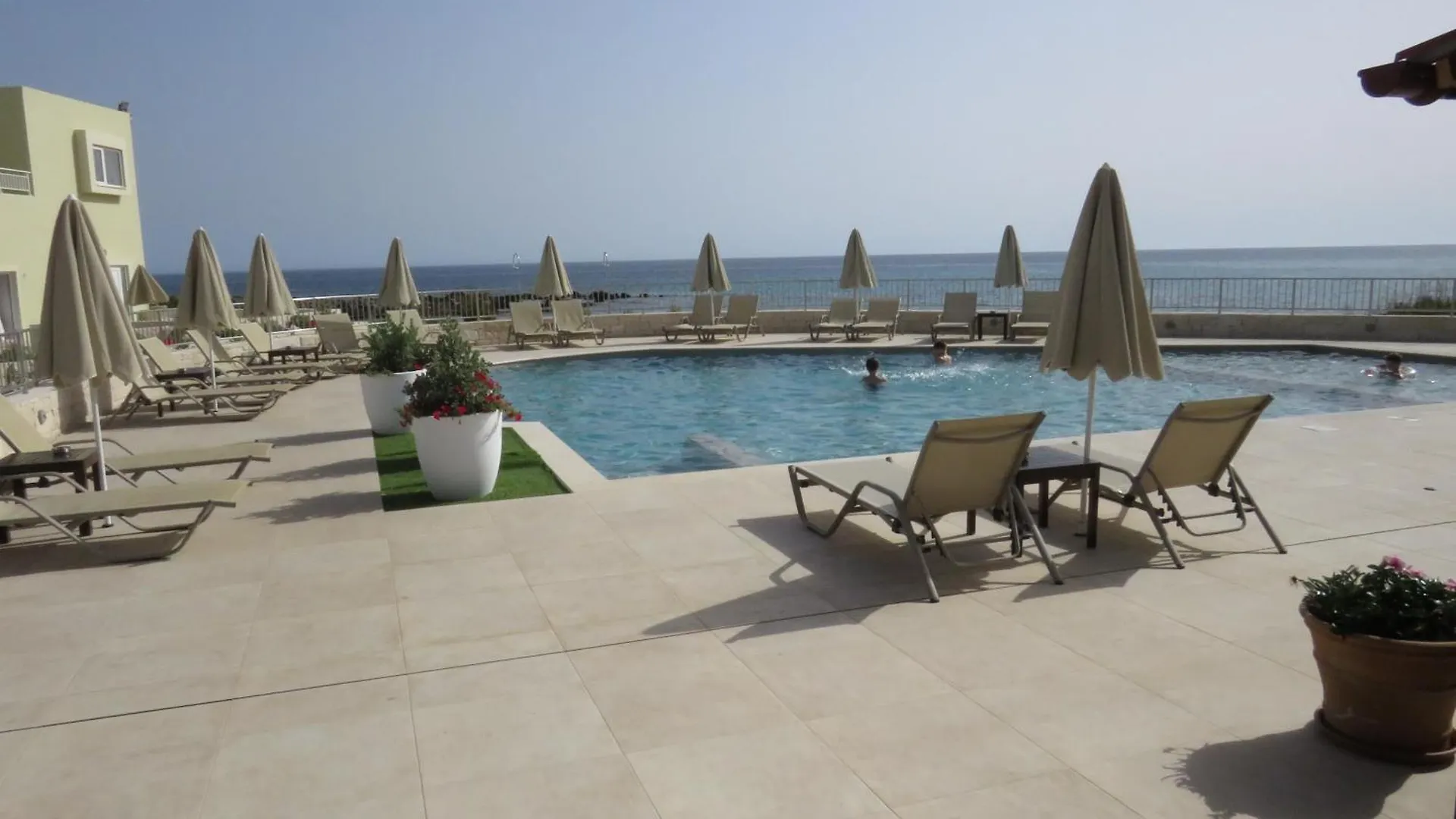 Blue Beach Villas Apartments Stavrós
